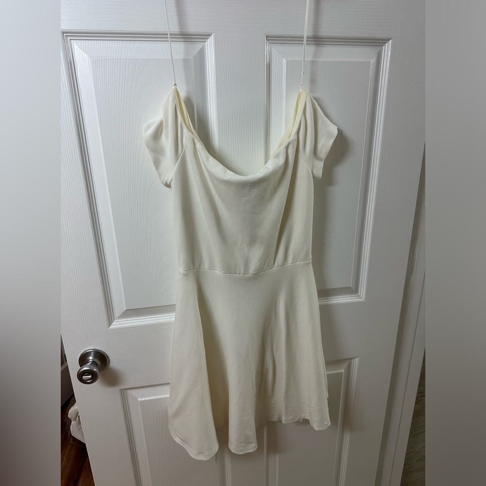 Alice and Olivia white off the shoulder dress - Picture 9 of 12